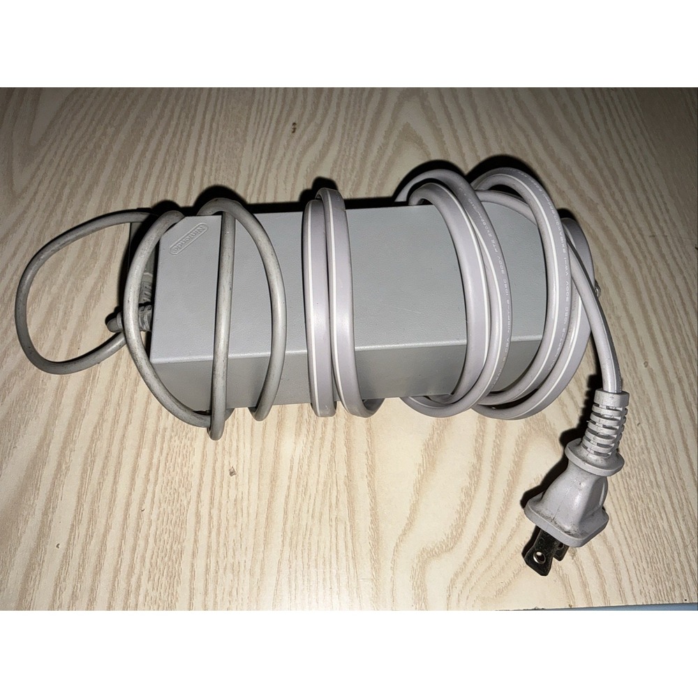 ONE (1) USED OEM Nintendo‎ Wii Power Adapter (RVL-002)